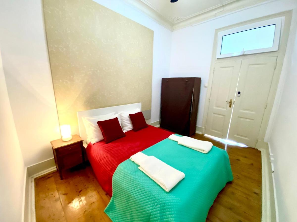 Hotel Modern Chiado 6 Lisbona Esterno foto